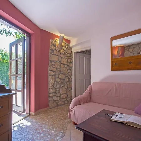 Kruzic Kuca Casa de Férias Grižane
