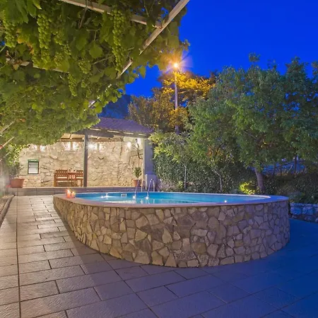 Kruzic Kuca Holiday home Grizane-Belgrad
